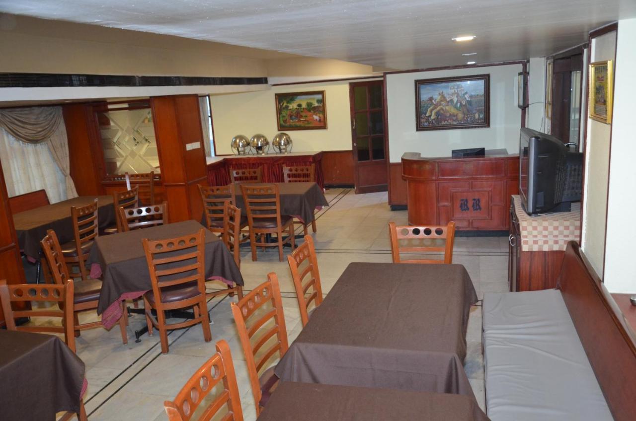 Hotel Rathna Residency Maduráj Kültér fotó